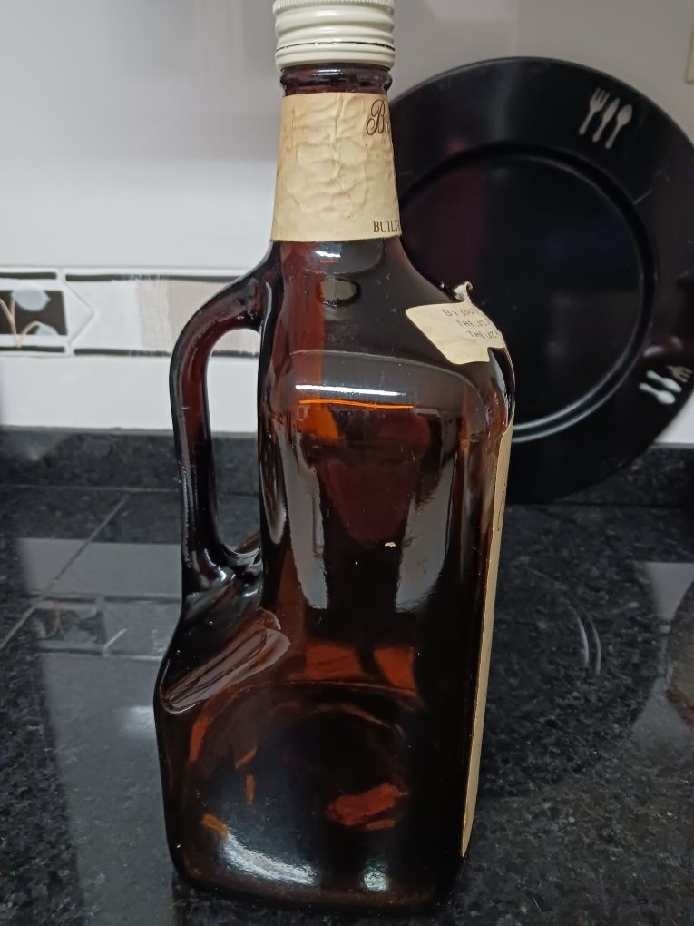 Garrafa vazia ballantines 2L - sec. XX
