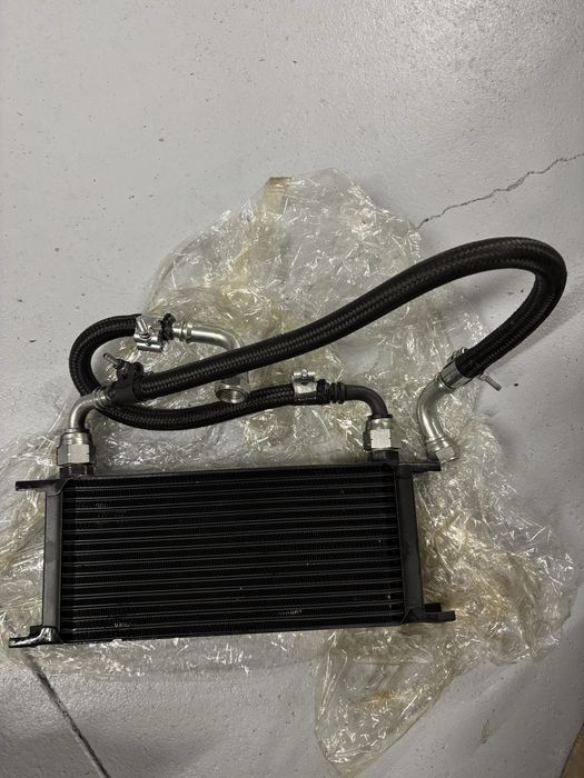 Kit radiador de oleo Hel Performance para MQB 2.0 TSI