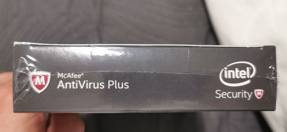 Antywirus McAfee AntiVirus plus