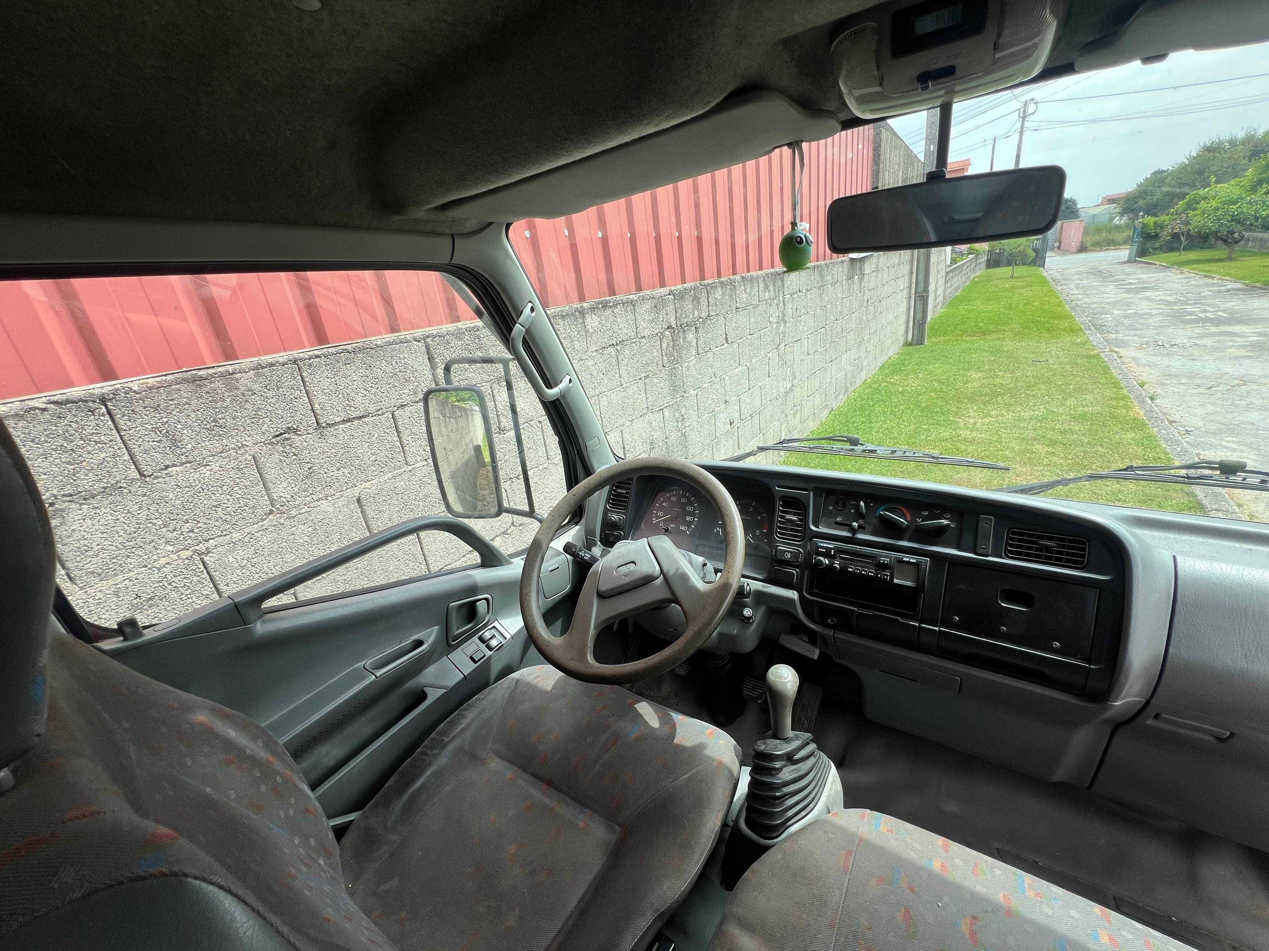 Camião Mitsubishi Canter Turbo