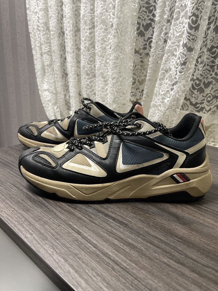 Кросівки Tommy Hilfiger Tech Runner Mix