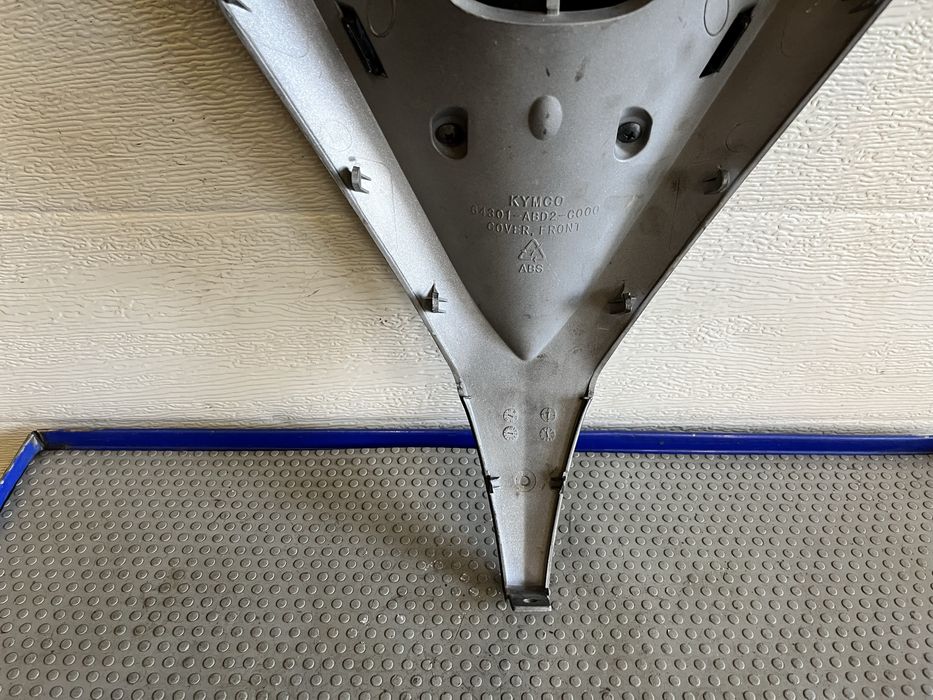 Owiewka czaszy kymco x-town 125 300