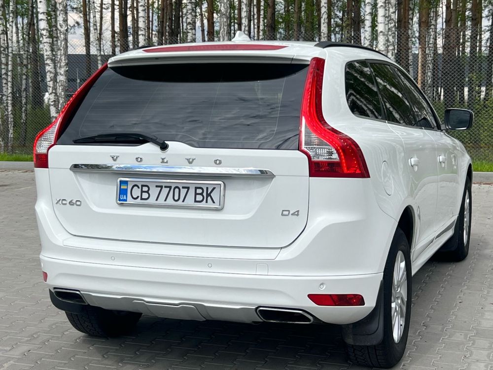 Volvo XC 60 2.0  2014 відмінний стан