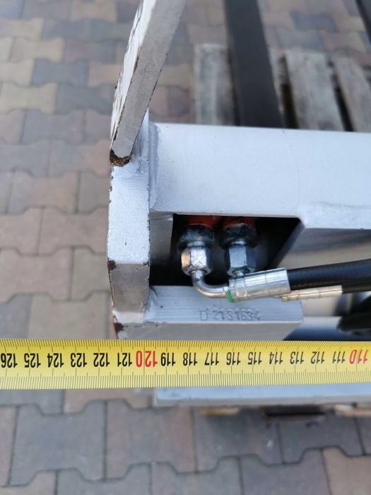 Pozycjoner wideł Durwen Klasa 2 , 2,5T