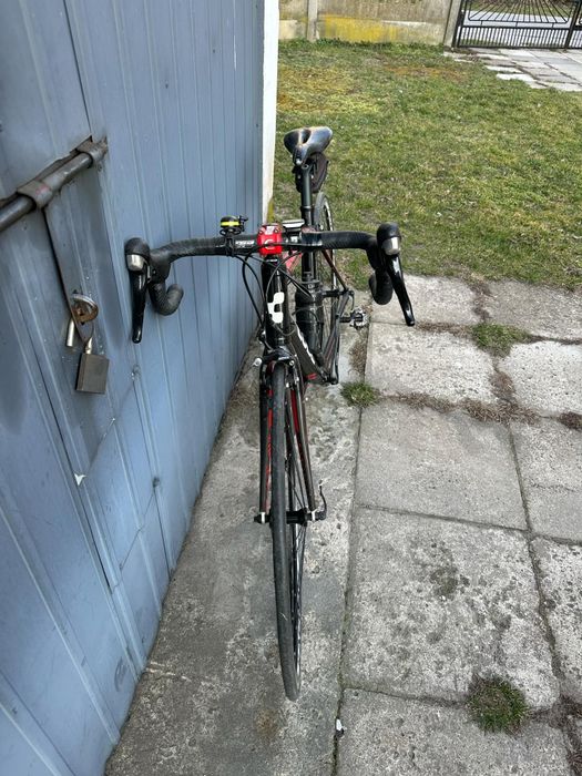 Rower szosowy Cube Attempt