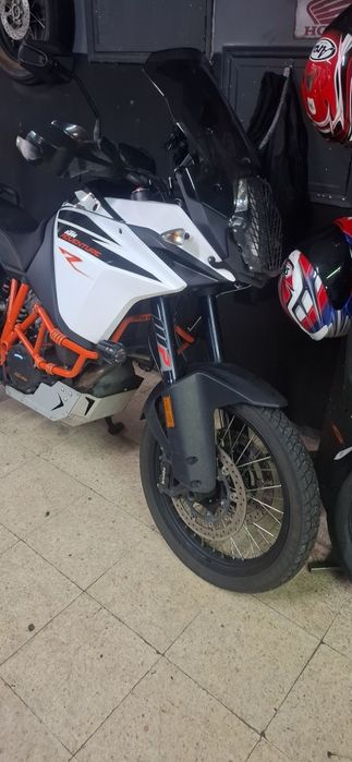 Ktm adventure 1090r