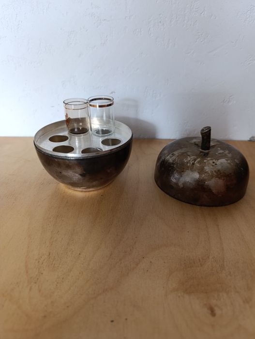 Продам колекційні речі (ретро та вінтаж):

Шкіряний ремінь з металевою