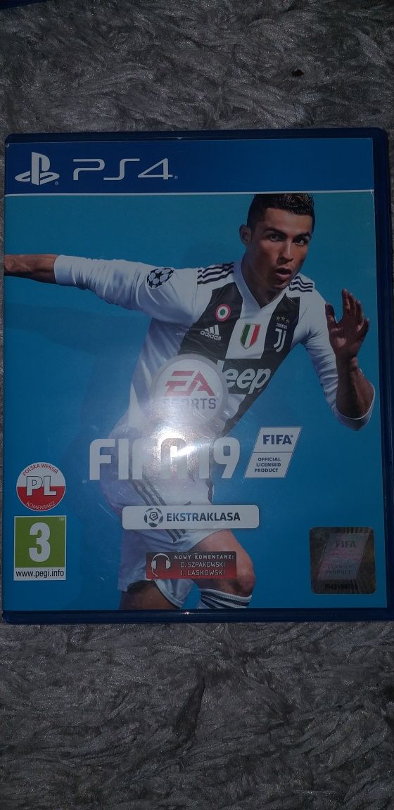 Gra FIFA 19  PL PS4