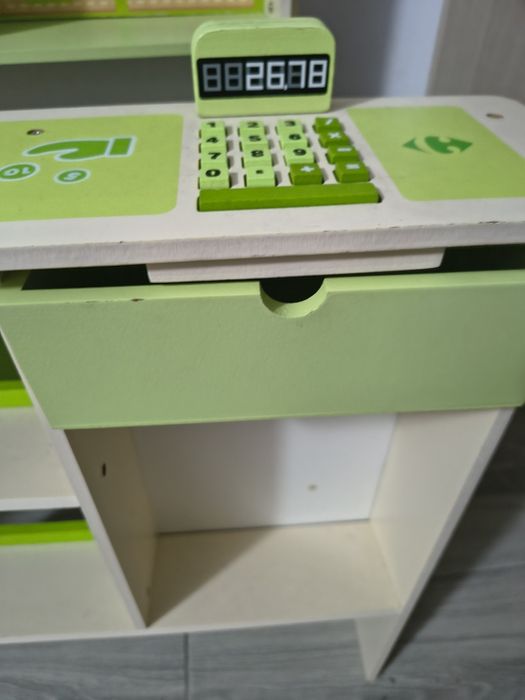 Drewniany sklepik Carrefour - odbiór osobisty Turza Śląska