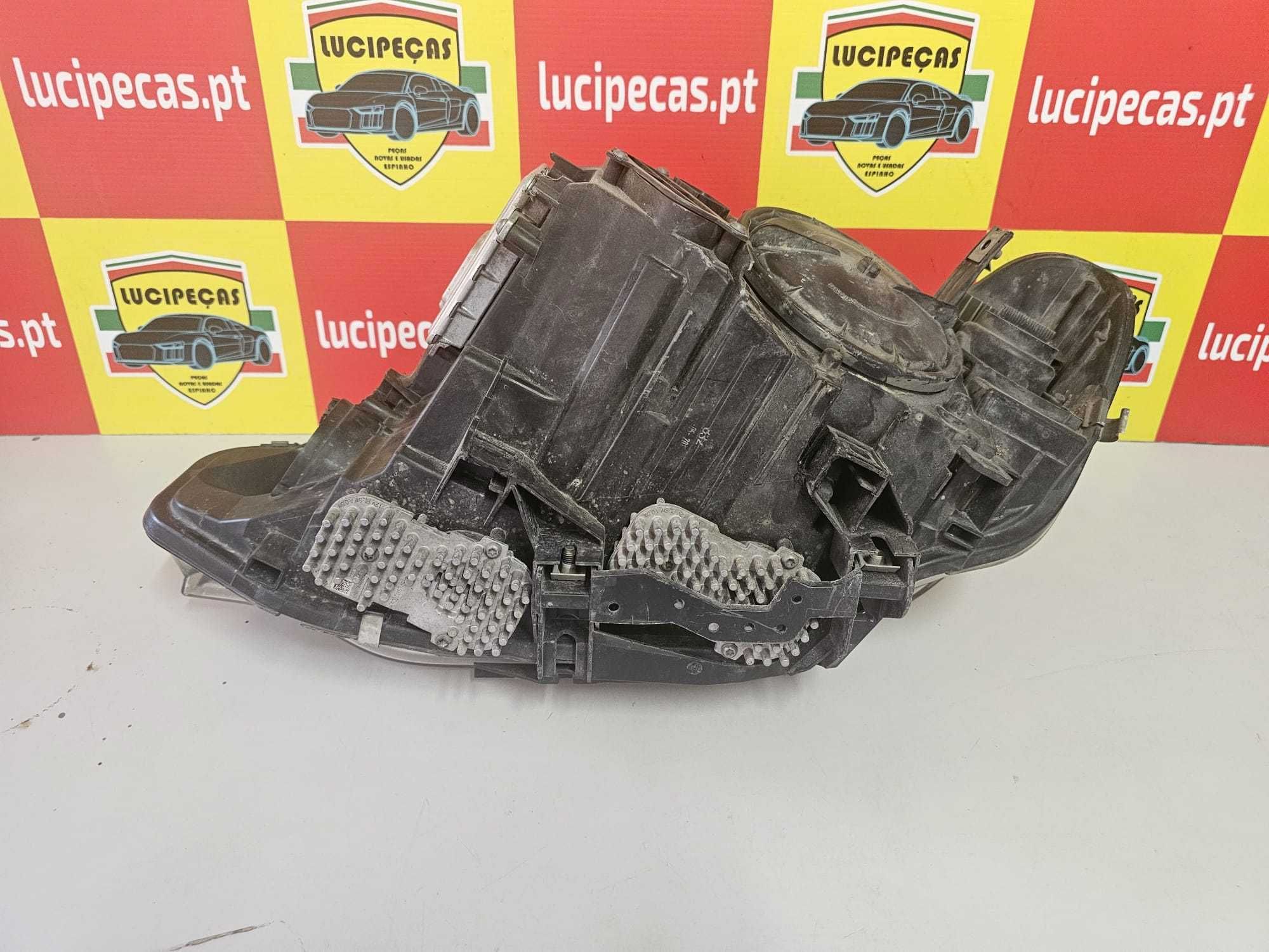 Ótica Direita Bi-Xénon BMW Serie 4 (F32) | 130257