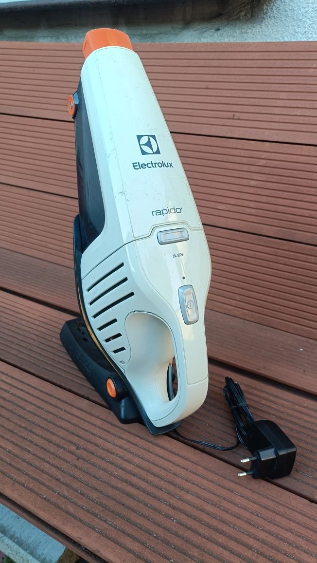 Odkurzacz bezprzewodowy Electrolux Rapido