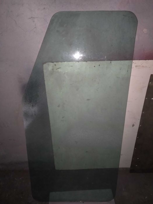 Продам стекло для с\г техніки