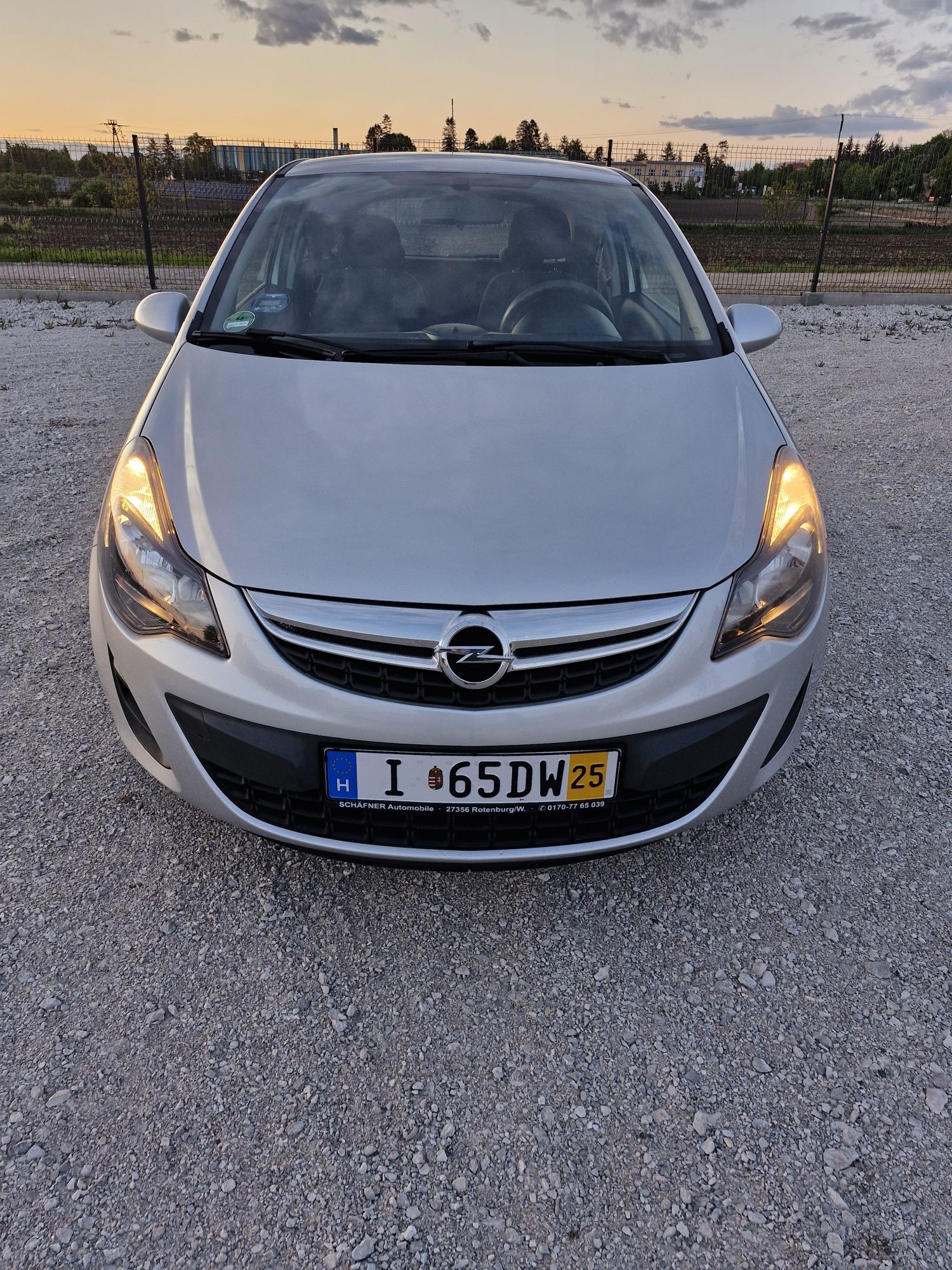 Opel Corsa 1.2 benzyna 2014 rok