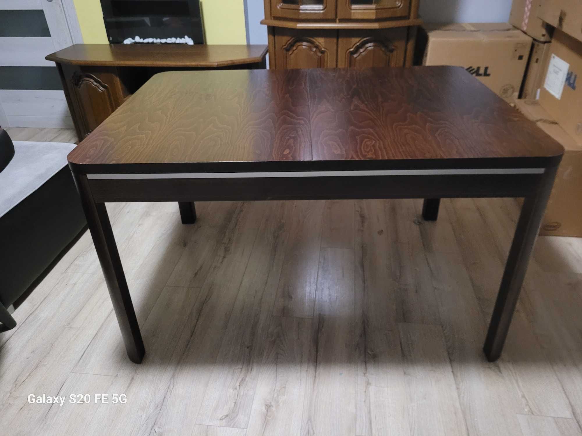 Sprzedam stół drewniany  130(180)cm x 95cm - super stan !