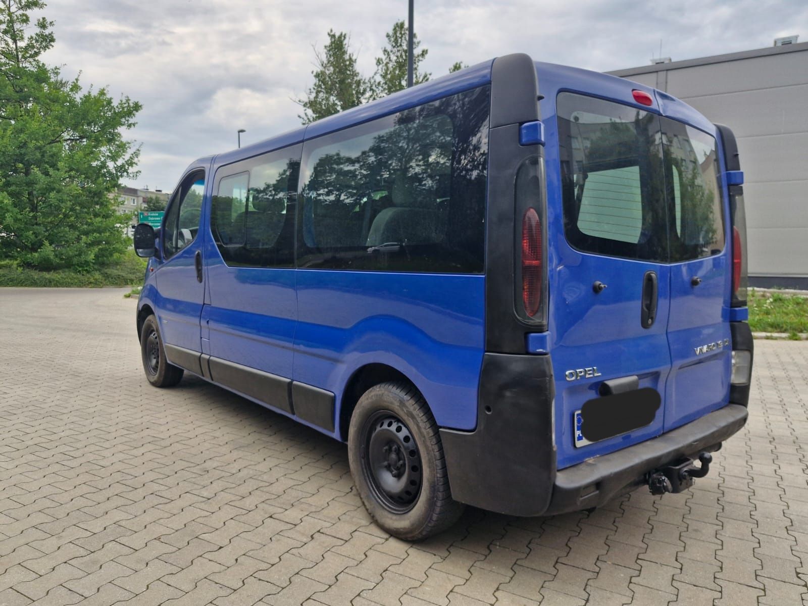 Opel Vivaro LONG 9 osobowy 1.9CDTI