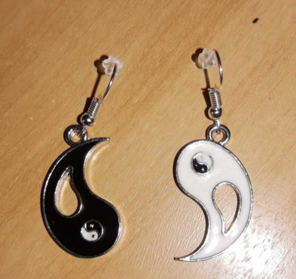 Kolczyki  czarno-biały symbol Yin Yang