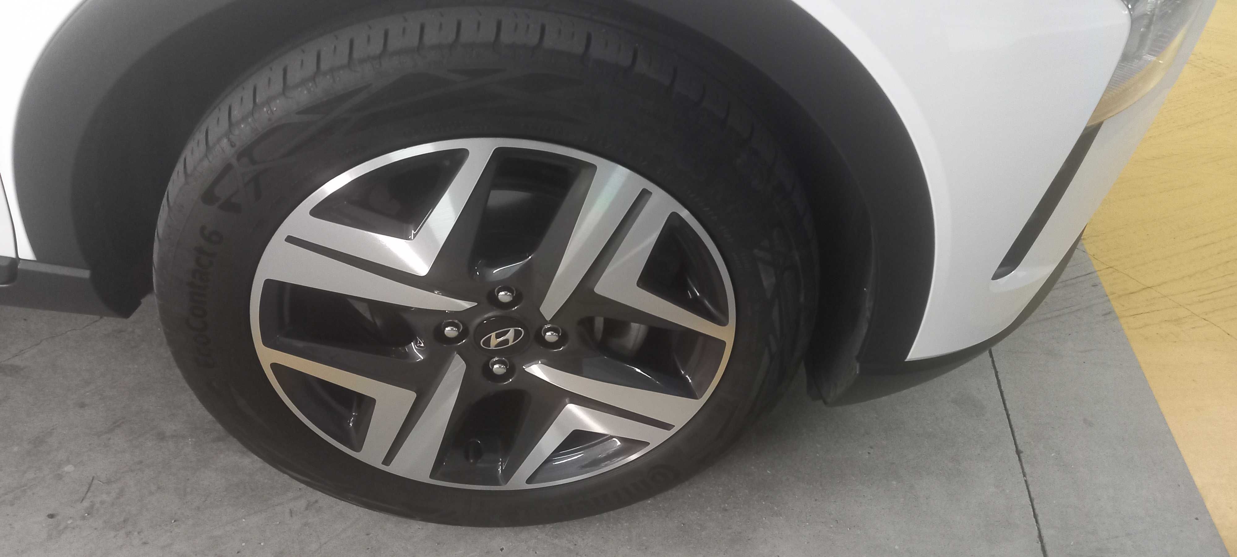Hyundai Bayon nov 2023 caixa automática