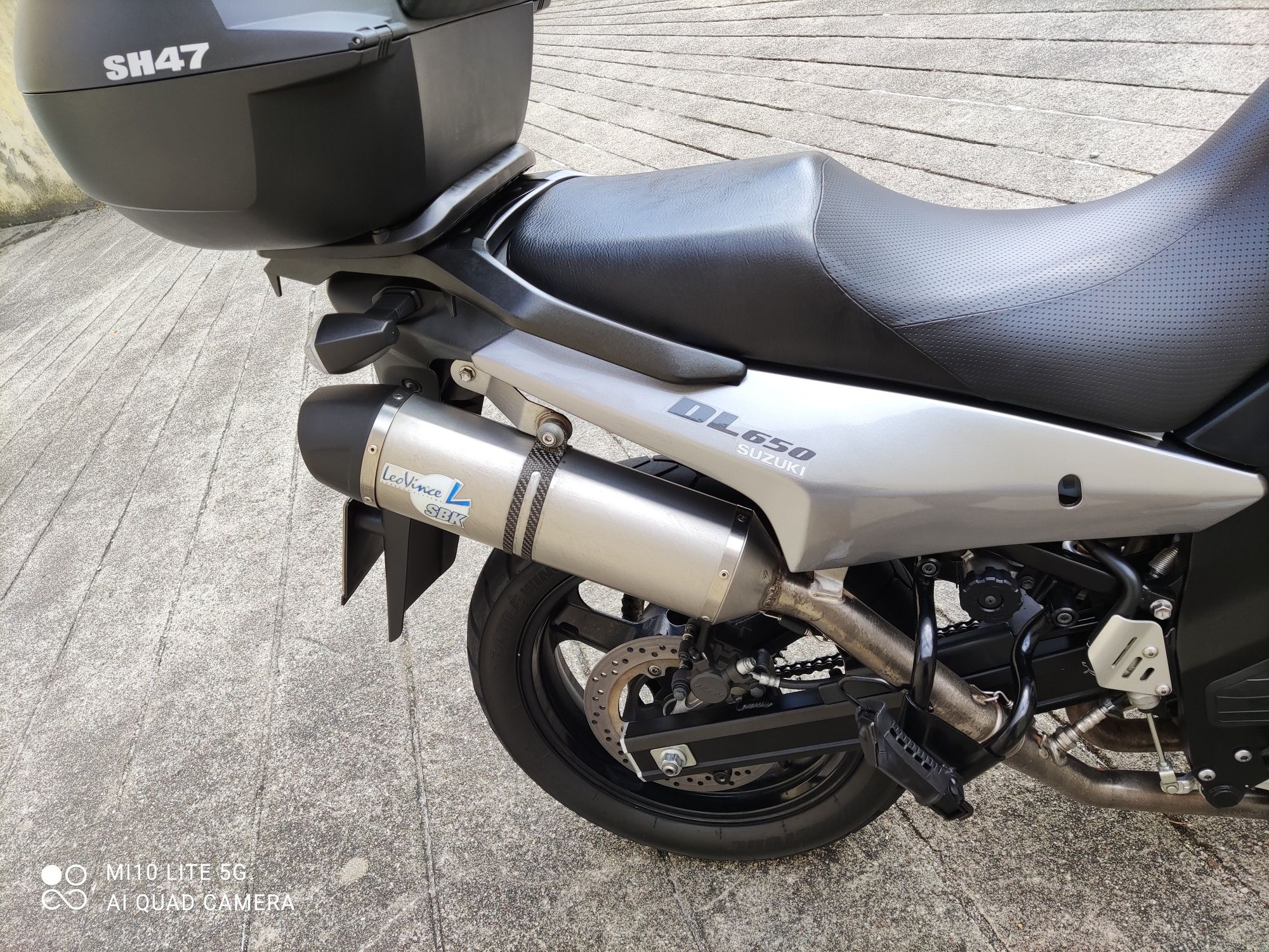 Suzuki Vstrom DL 650 Com 20.000 Km