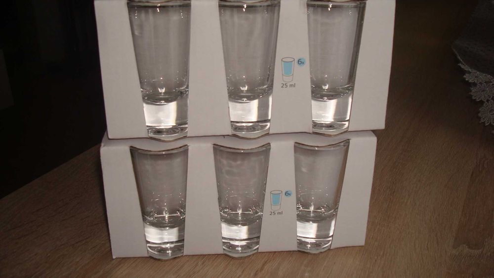 Kieliszki nowe 12 szt.