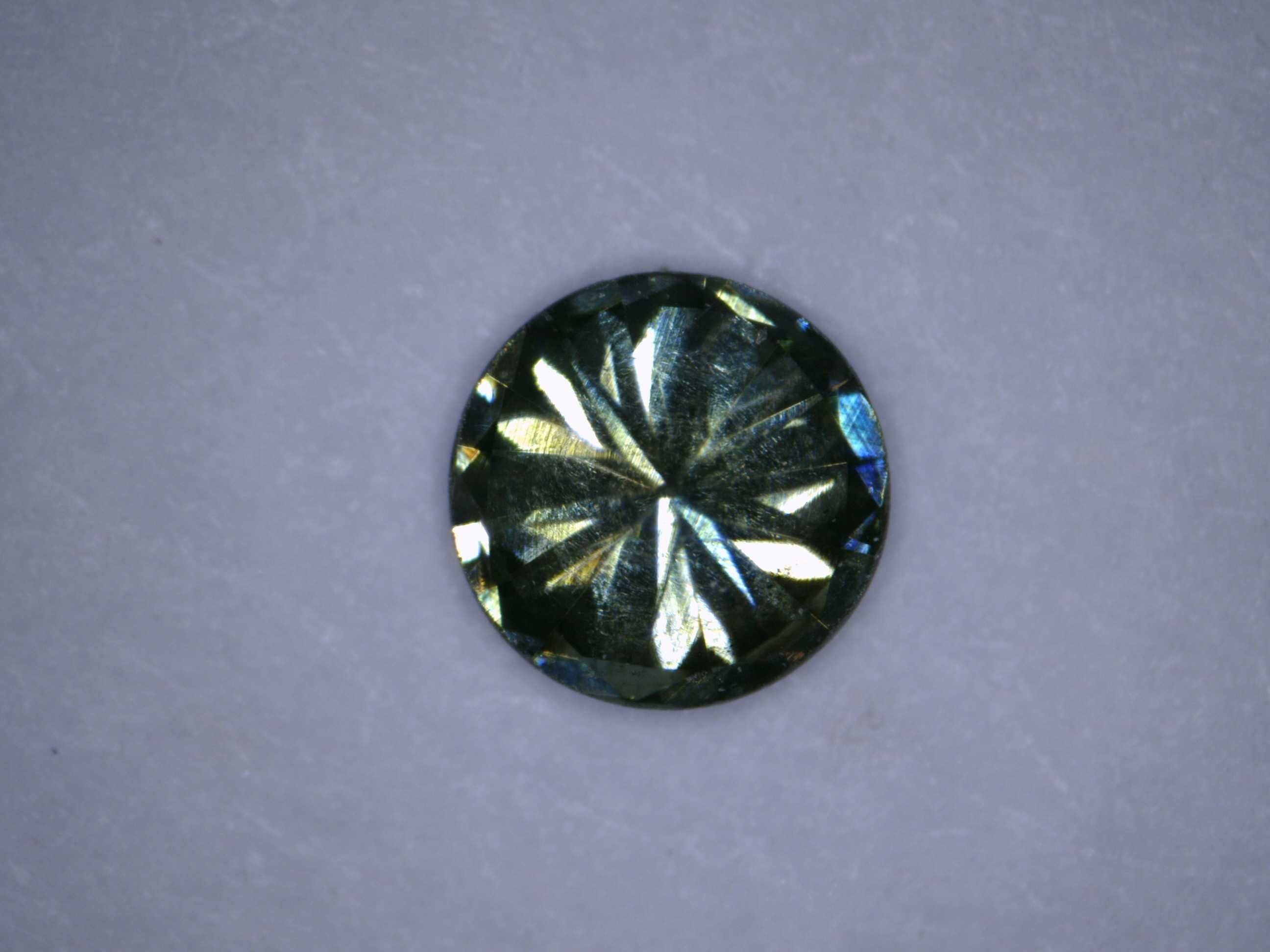 Diament 0.06ct Zielony Brylant SI2