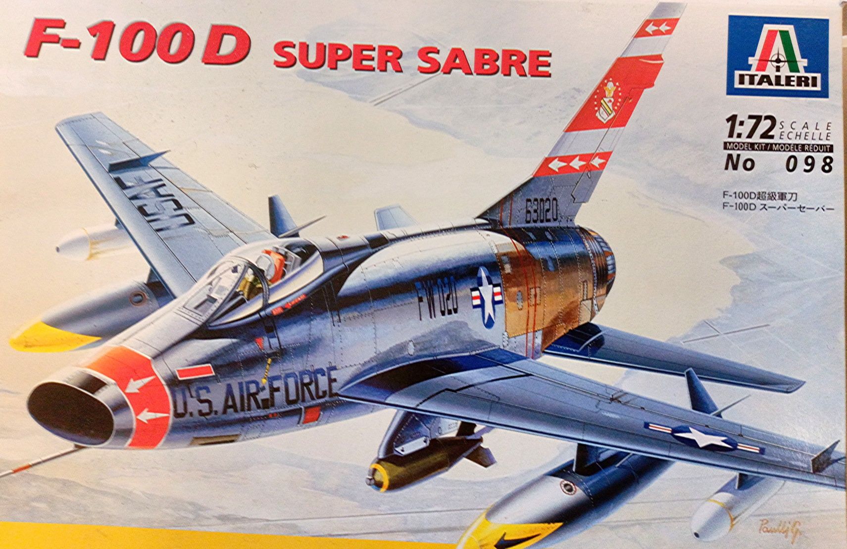 F-100 SUPER SABRE сборная модель самолёта в масштабе 1/72