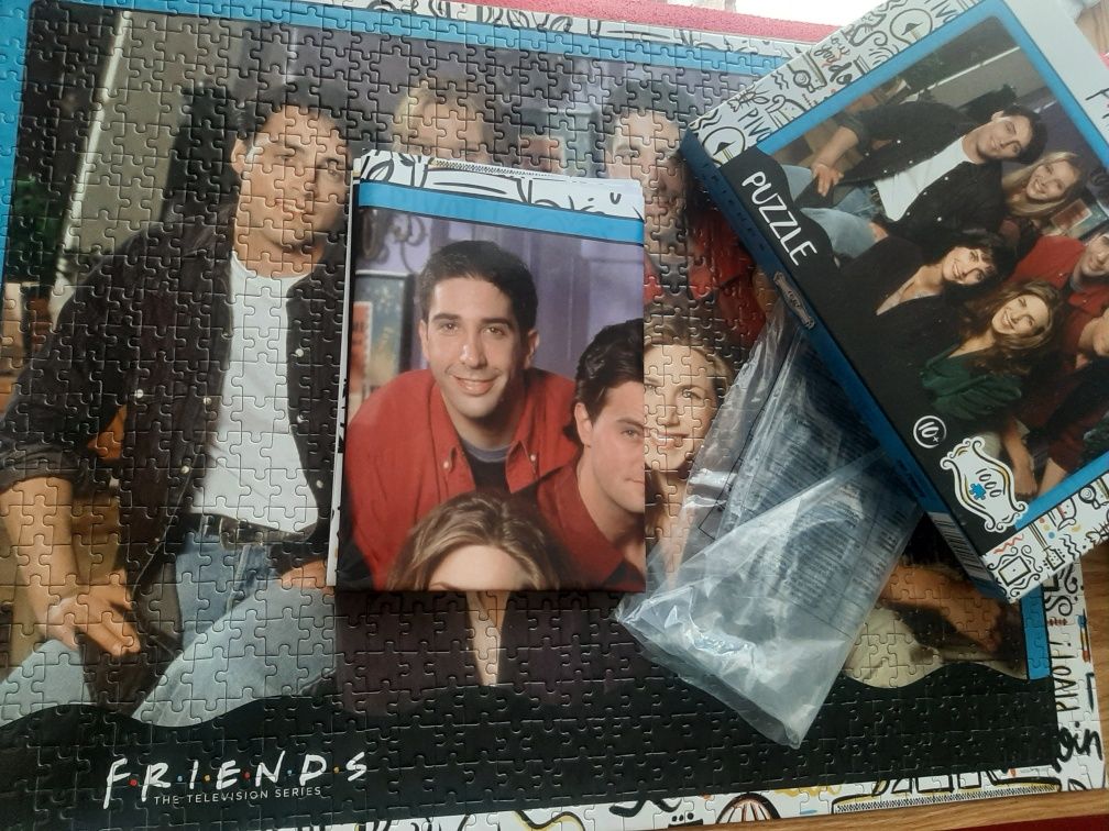 puzzle Friends przyjaciele 1000 plus plakat