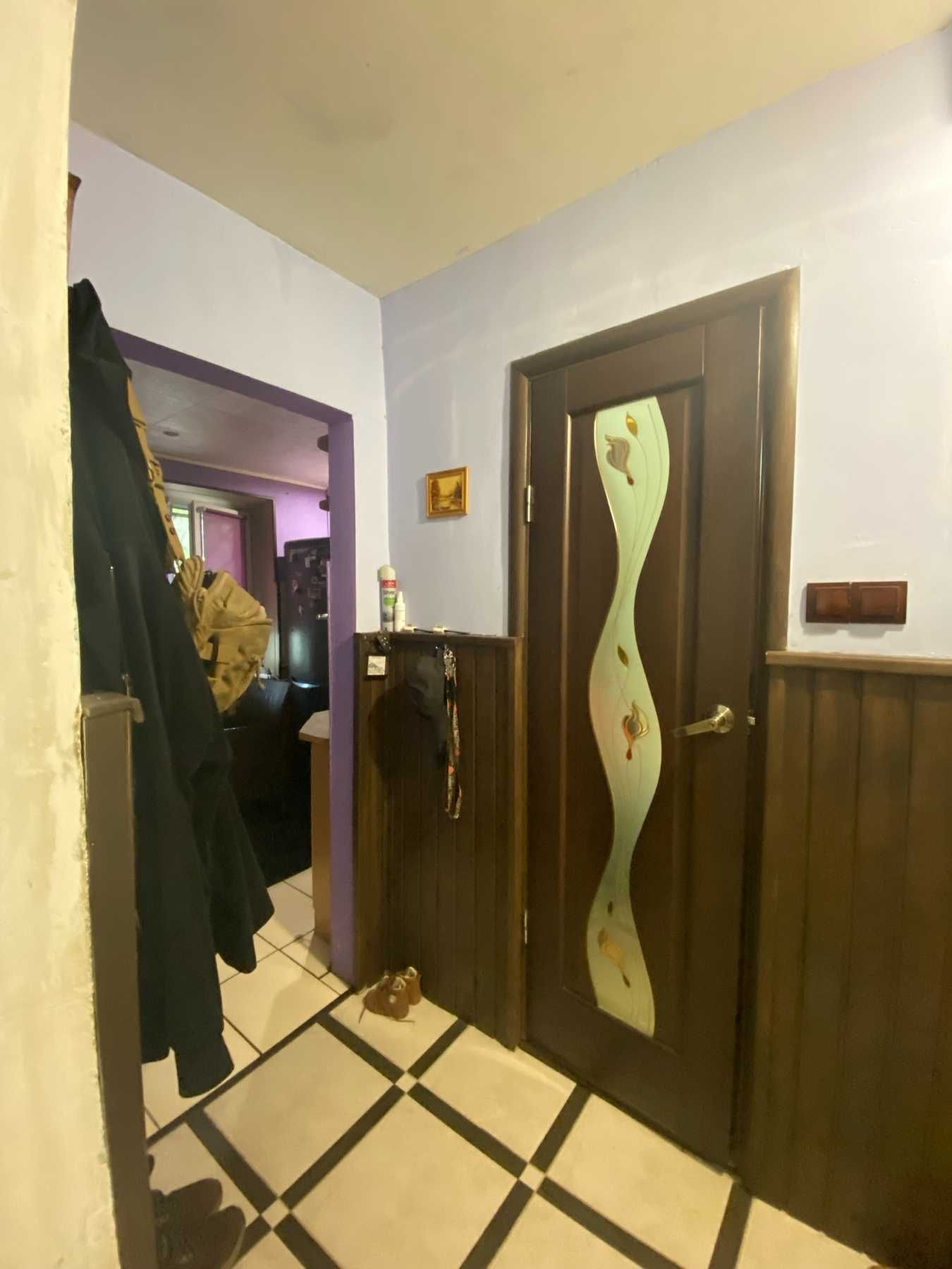 Продам 2к кв, вул. Олекси Тихого, метро Шулявська!