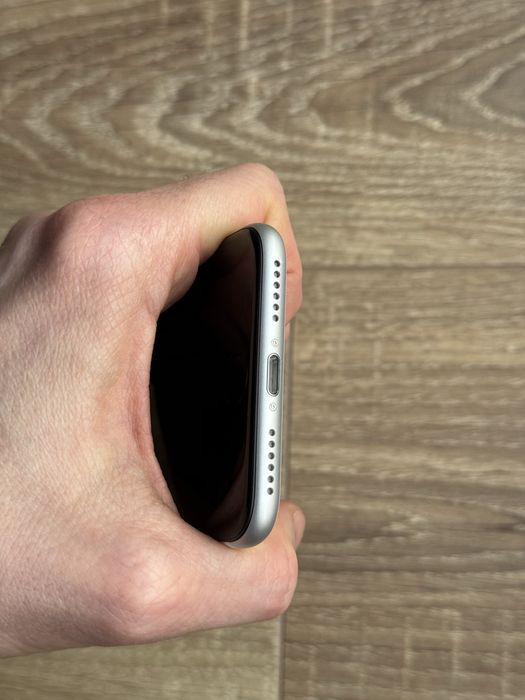 АКБ 100% 16циклів OpenBox Apple iPhone SE 2 128 2020 White Neverlock