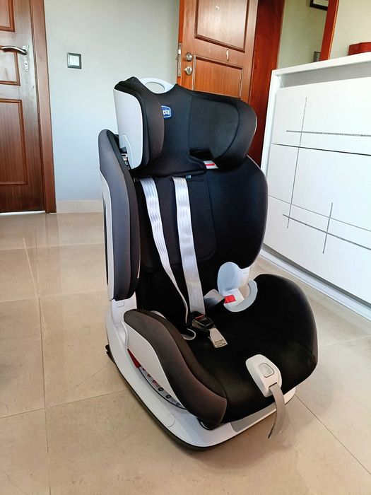 Cadeira Auto Grupo 0+ 1 e 2 Seat Up 012 Isofix Chicco - cor Jet Black