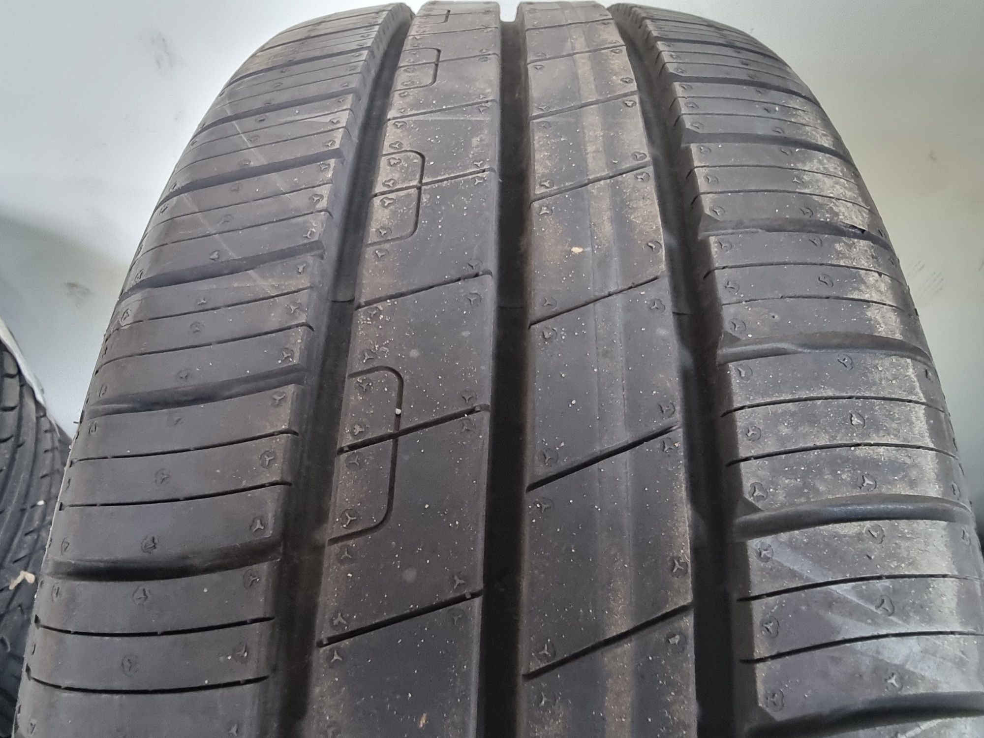 Goodyear Шини EfficientGrip Performance 205/55 R17 91V