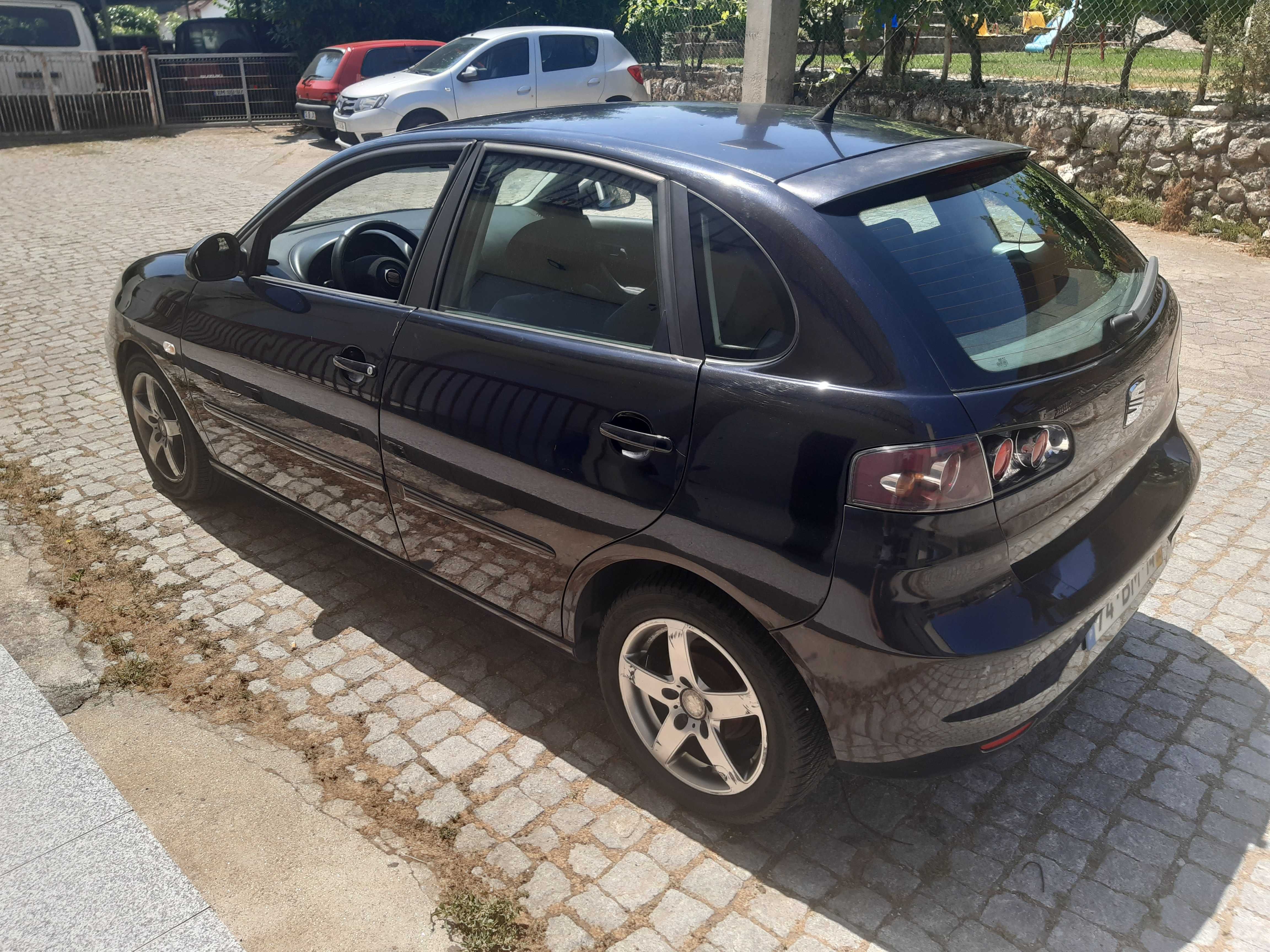 SEAT IBIZA - Nacional - 5 Lugares  Gasolina | €2.600