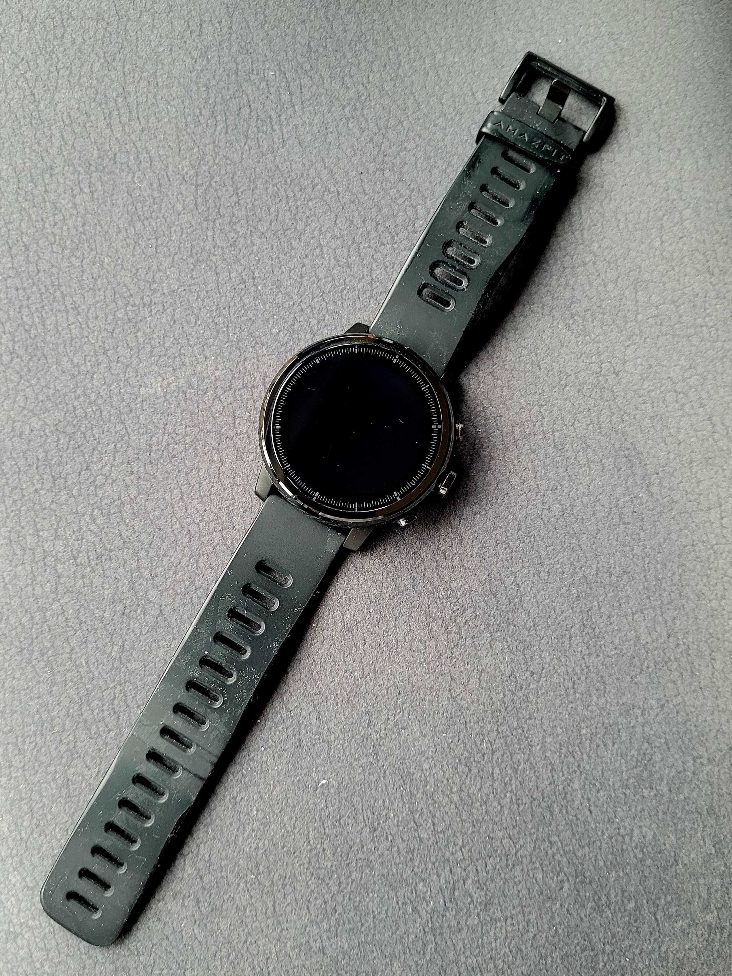 Smartfit Stratos A1619 Smartwatch plus ładowarka i opakowanie