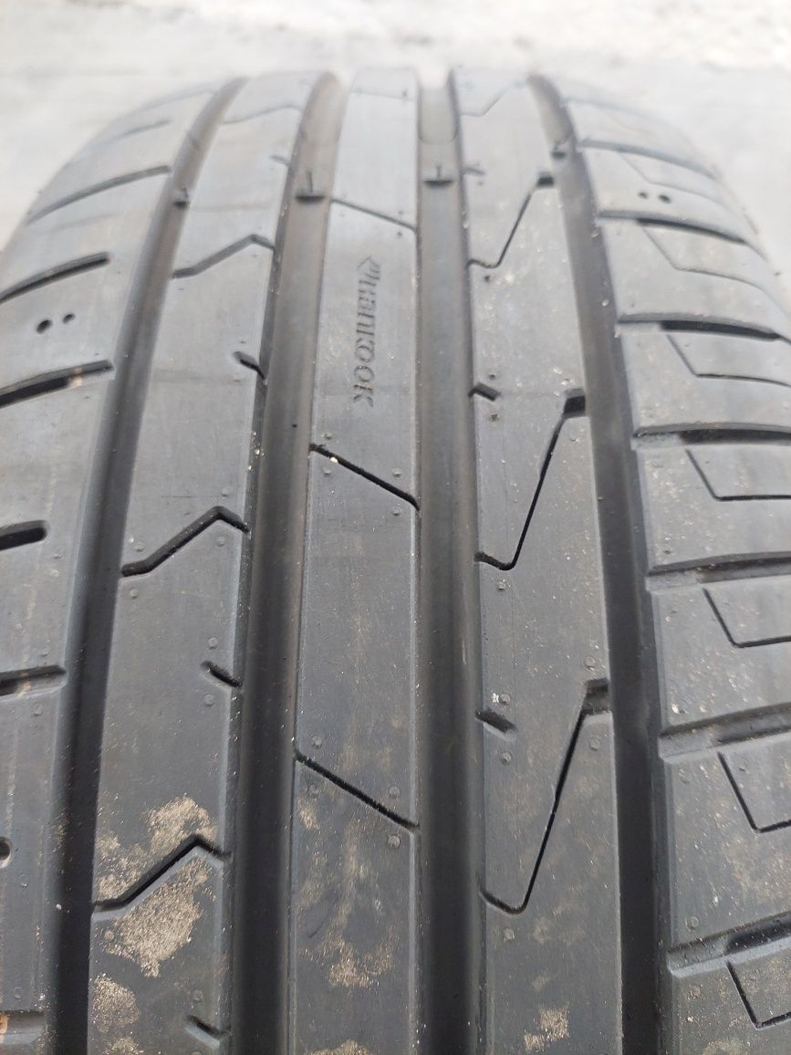 215 55 17 Hankook Ventus Prime3. Одно.