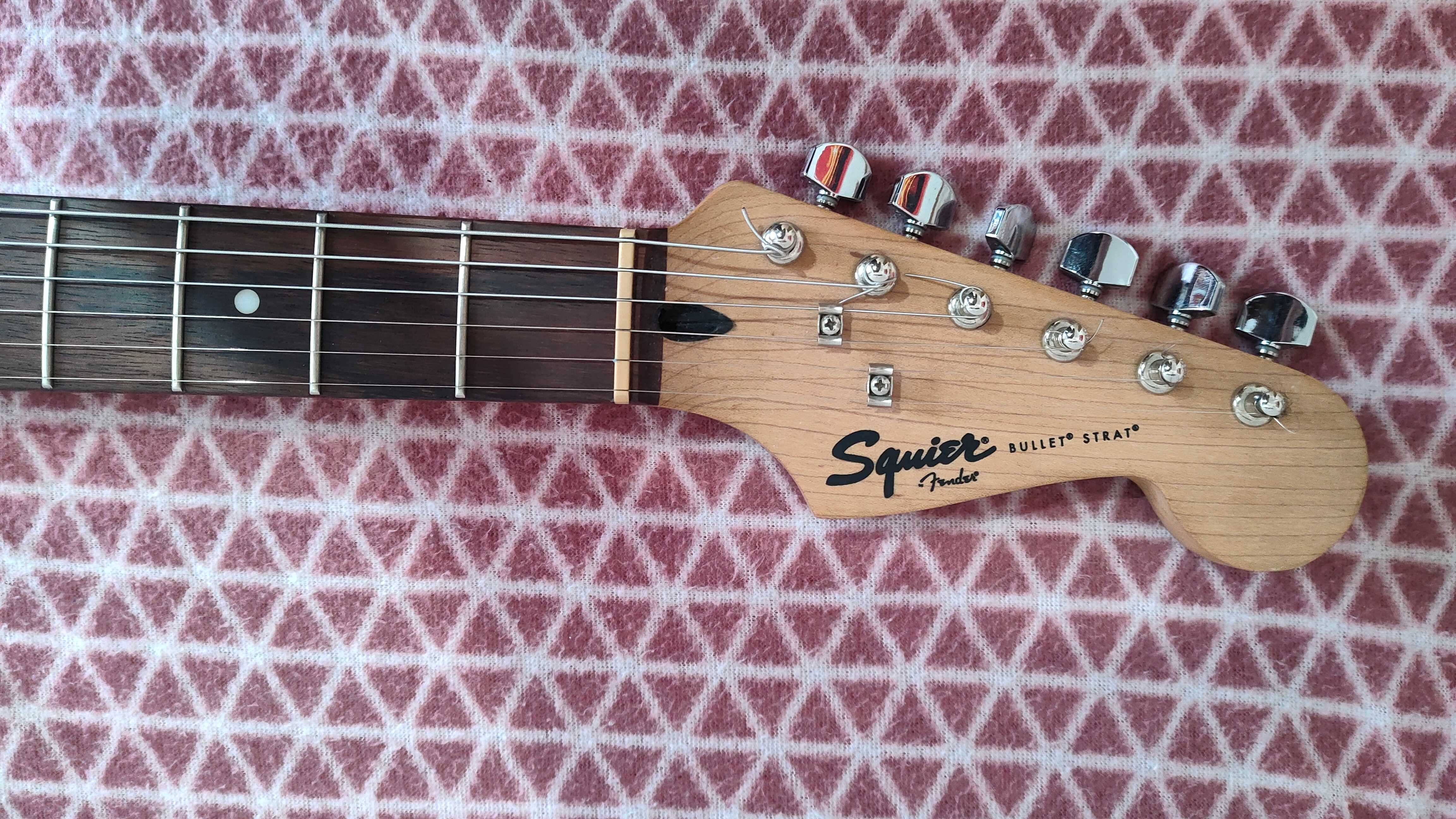 Guitarra elétrica Fender Squier Bullet Stratocaster