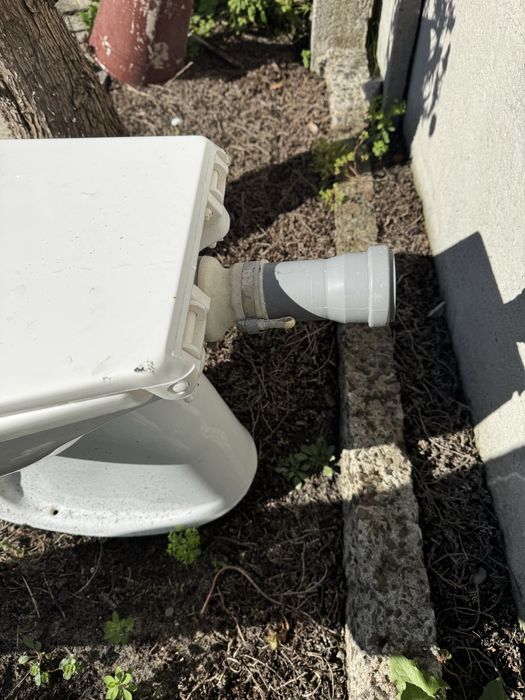 Sedes WC Ubikacja z deską / kibel