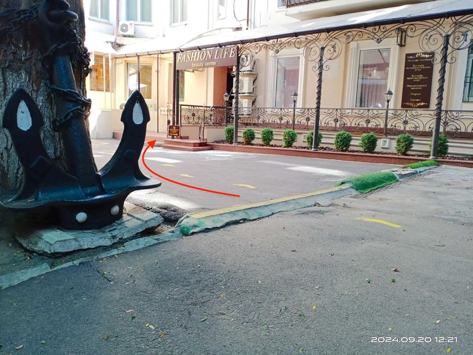 Аренда на Дерибасовской,16/ Офис Салон Магазин 35м²/ Двор «Лотос Мира»