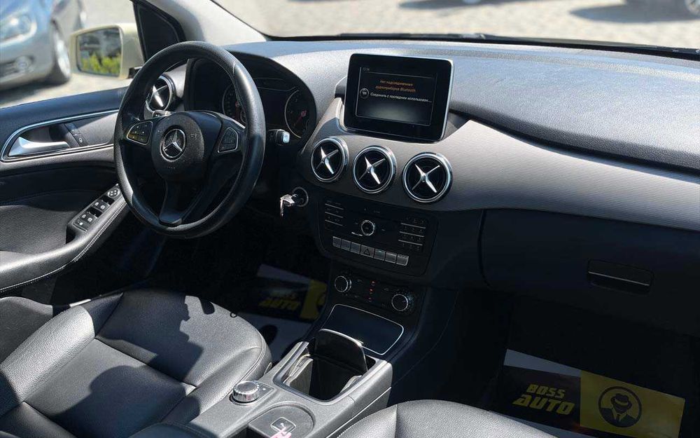 Mercedes-Benz B 180 2015