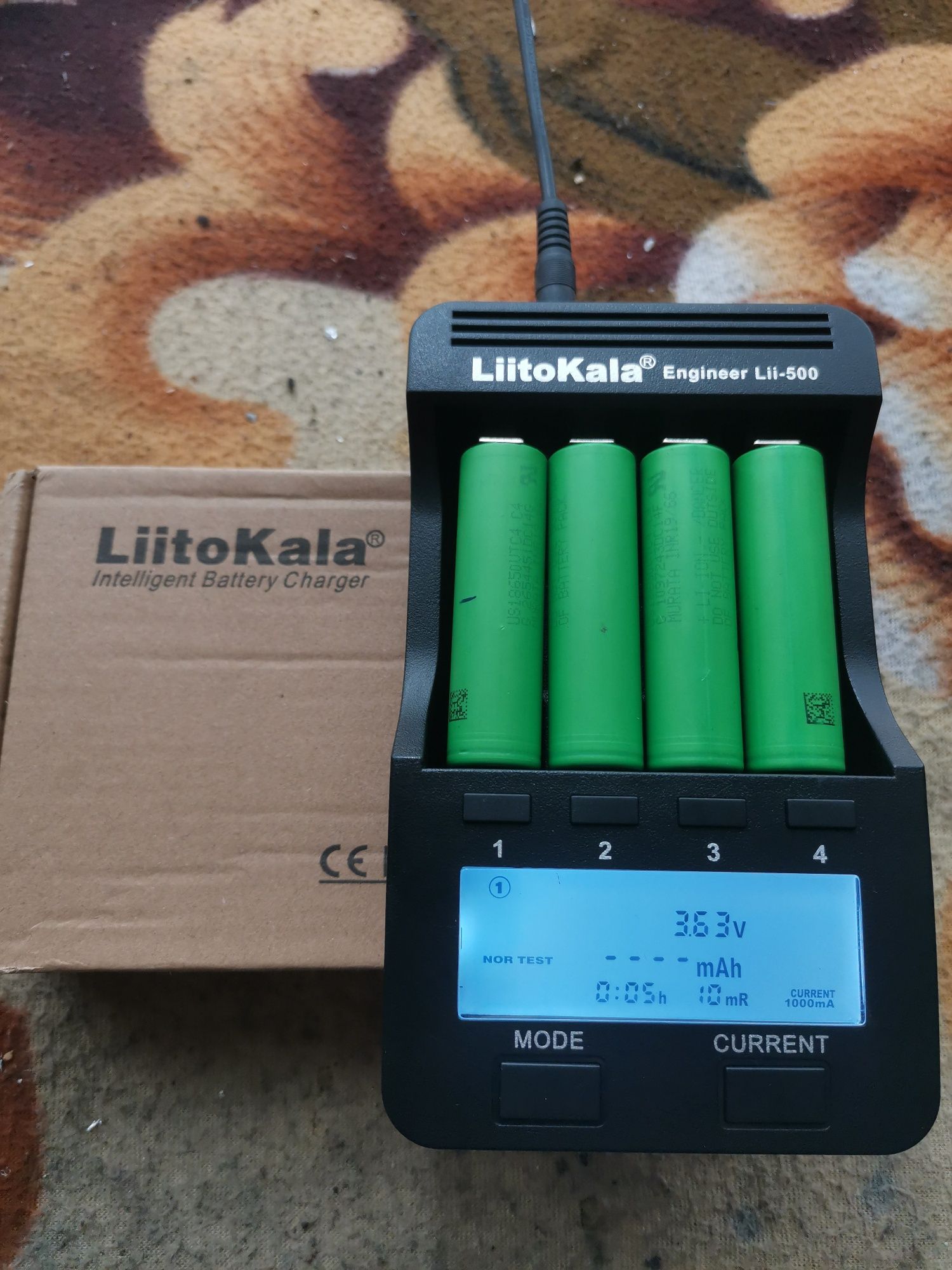 Зарядний пристрій LiitoKala Lii500.