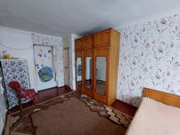 Продаю комнату в комунальной квартире