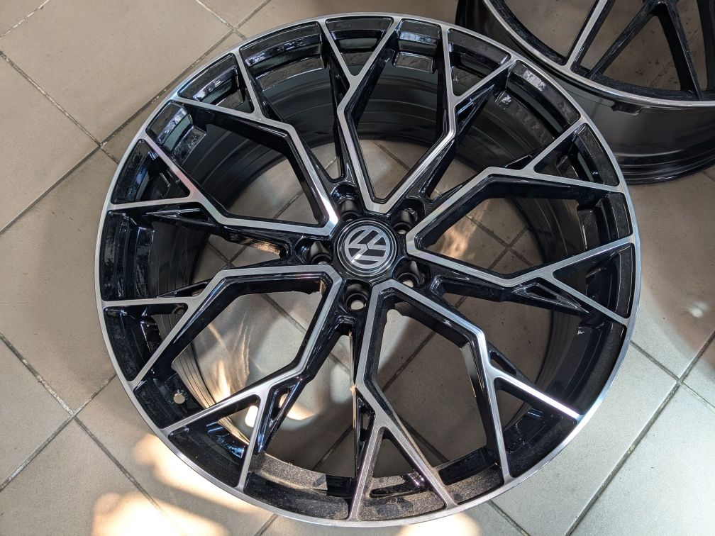Volkswagen Touareg II_ диски R21_ 5x112