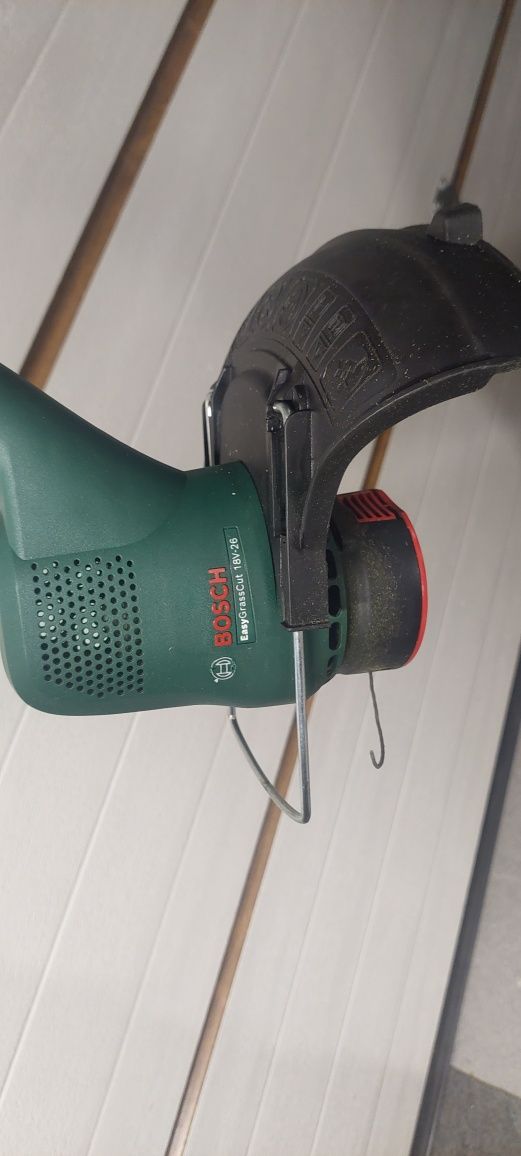 Podkaszarka akumulatorowa 26 cm EASYGRASSCUT 18V-26 BOSCH (korpus)