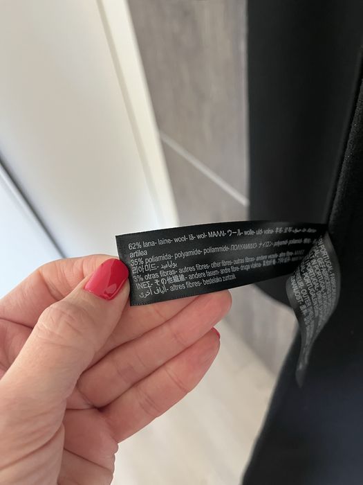 Klasyczny wełniany płaszcz Massimo Dutti