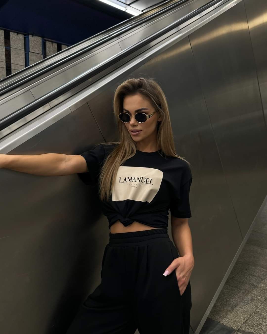 T-shirt LaManuel Control Uni beżowy cappuccino czarny bialy