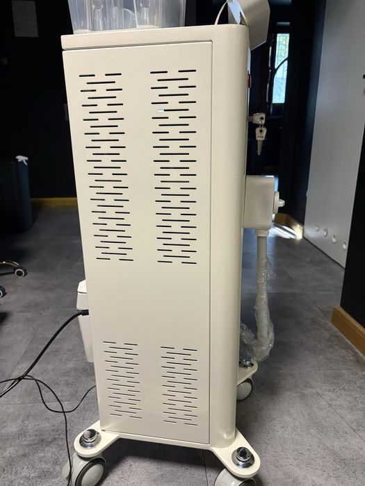 Laser glovcon Q-switch