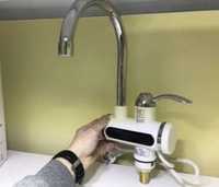 Кран делимо проточный водонагреватель с экраном от резетки сети кухню