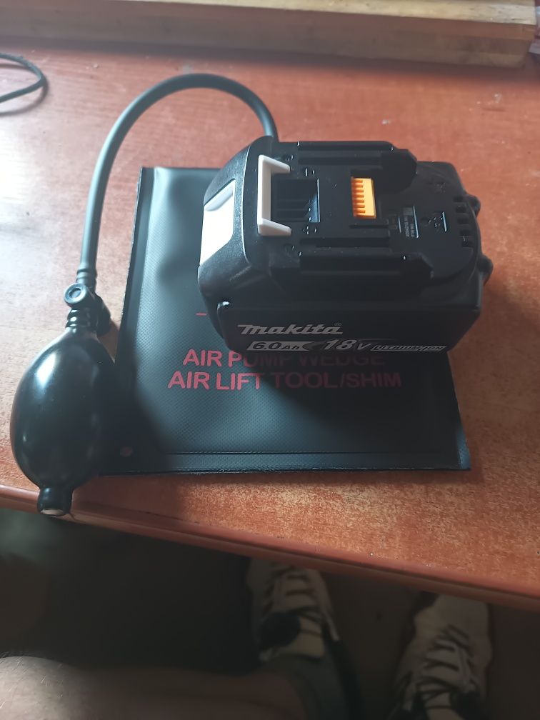 MAKITA BL1860B akumulator LXT 18V 6.0Ah ze wskaźnikiem naładowania