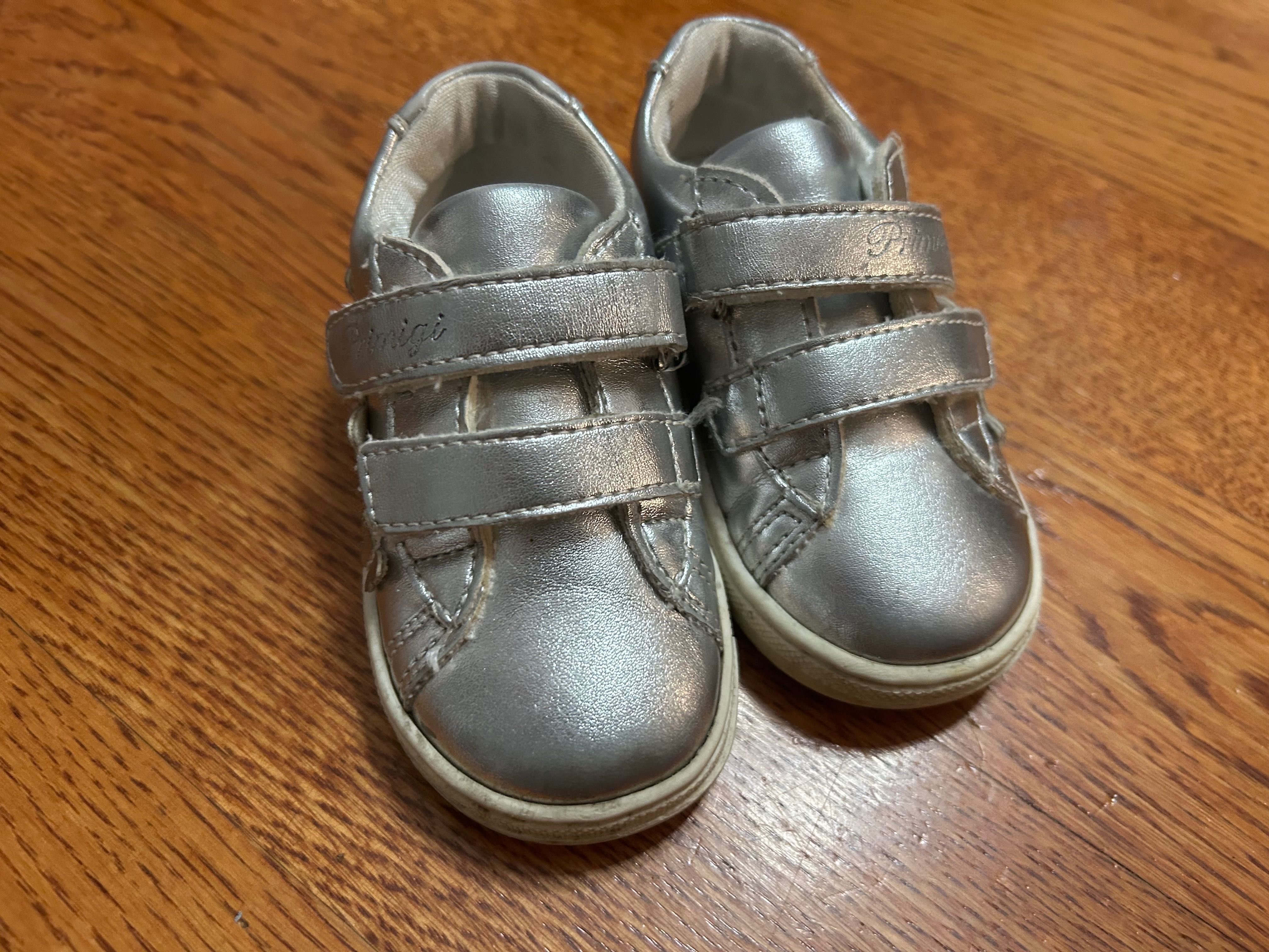 Buty Primigi rozmiar 21