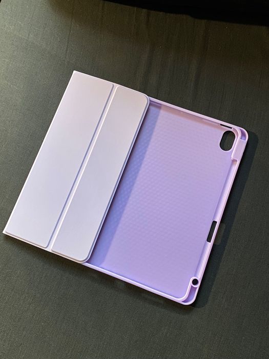 Фиолетовый чехол на айпад