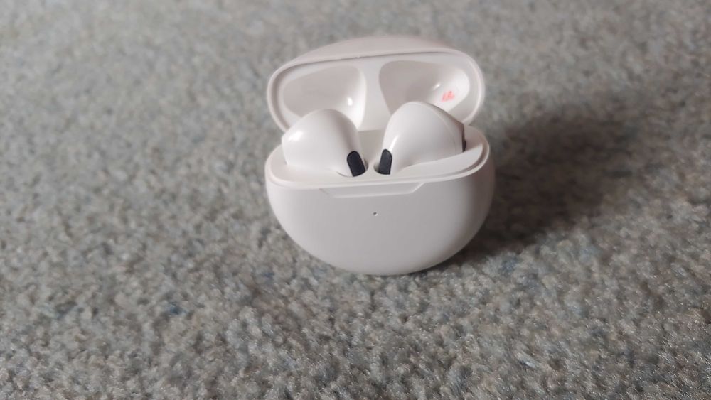 Наушники Bluetooth Беспроводные Сочный Бас Чистый Звук Студийные Новые