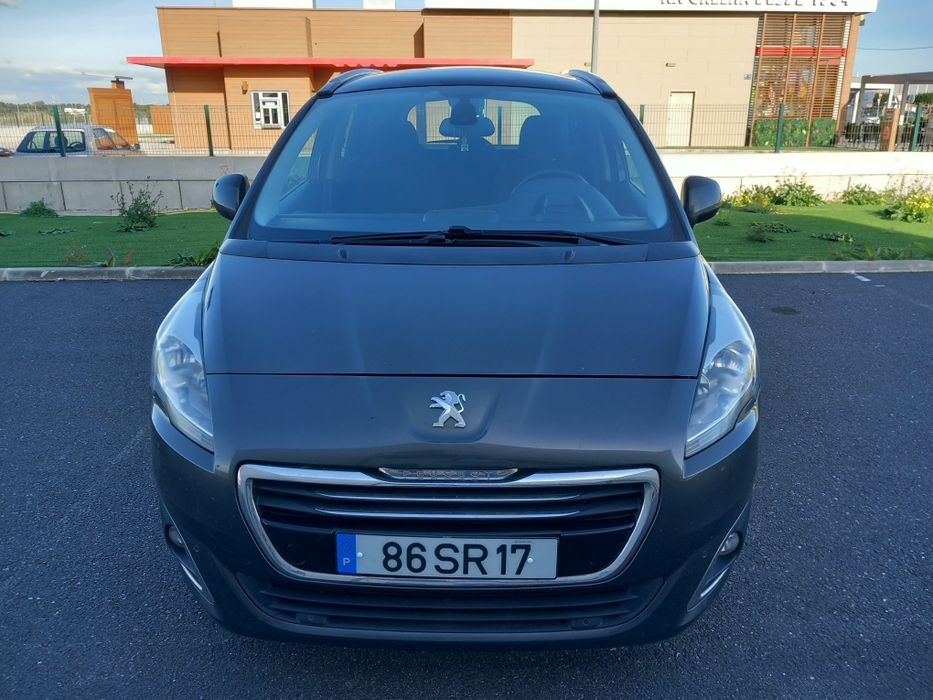 Peugeot 5008 1.6 BlueHdi ( 7 ligares) - 2017 - Novo Preço